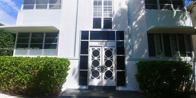 Building Photo - 1525 Meridian Ave