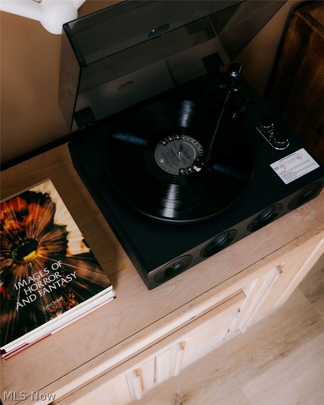 Building Photo - 4210 Clinton Ave