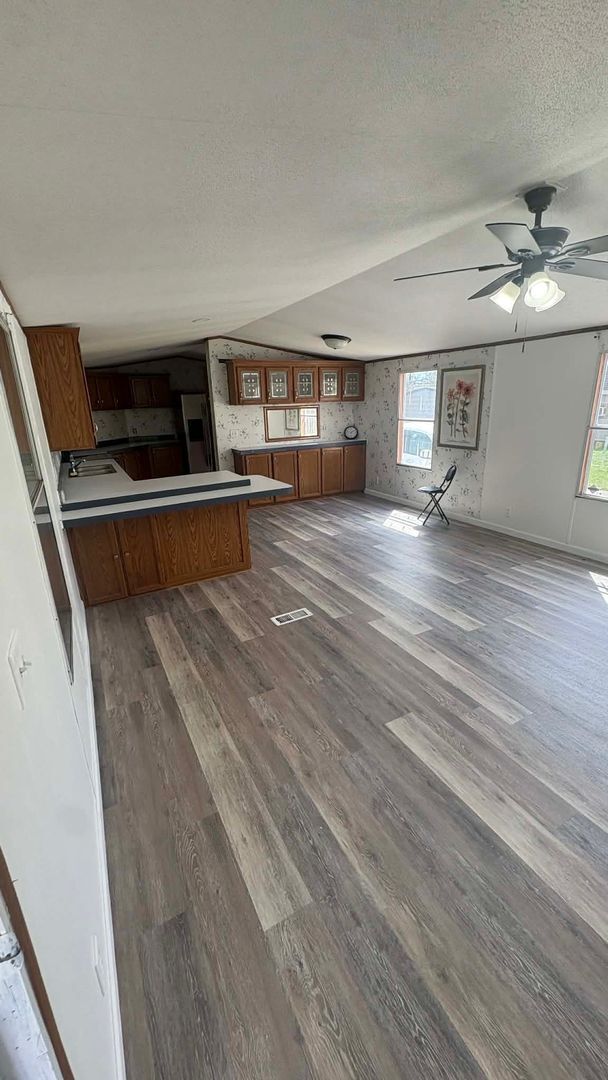 Building Photo - Charming 3 Bed, 2 Bath Home in Prairieville!