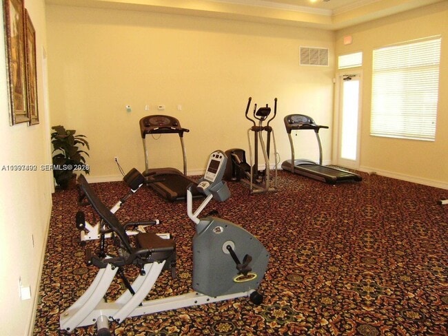 Building Photo - 1114 Lucaya Dr