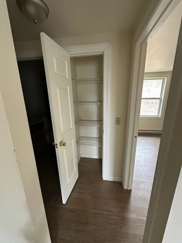 Building Photo - 113 Locust Ln