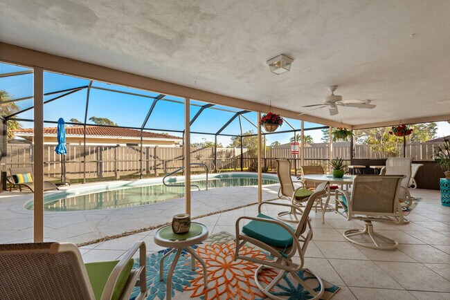 Building Photo - 7423 Dickens Dr