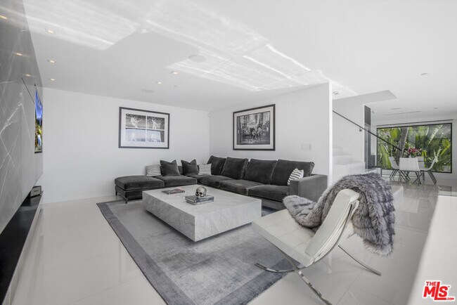 Building Photo - 1600 Marlay Dr