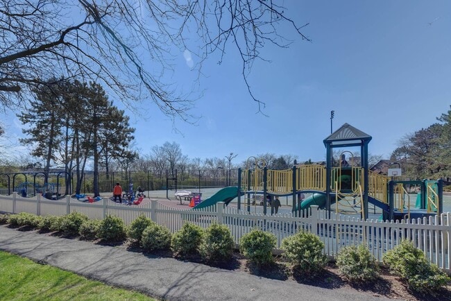 Building Photo - 199 Sandcastle Key