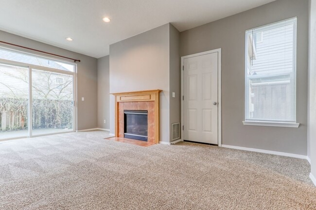 Building Photo - 20467 SW Rosemount St