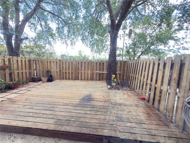 Building Photo - 16549 SW 78th Terrace