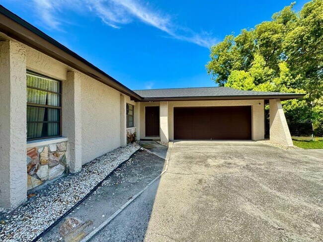 Primary Photo - 3195 Chamblee Ln