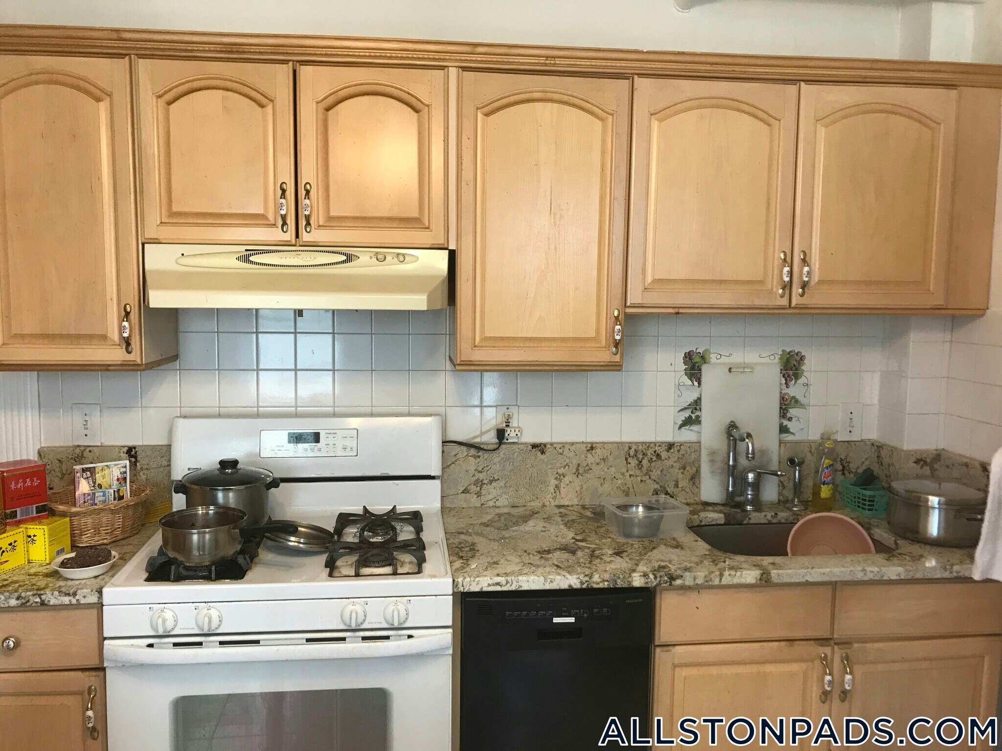 Building Photo - 97 Franklin St