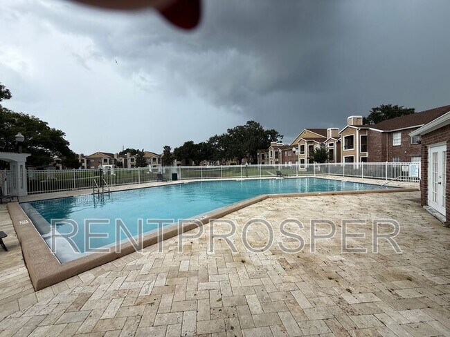 Building Photo - 5501 Rosebriar Way