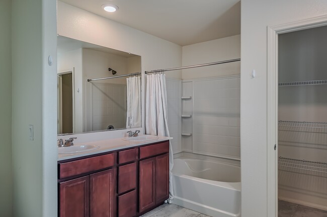 Building Photo - 3210 Brynley Ave