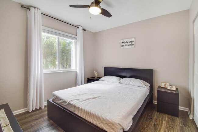 Building Photo - 6125 Eaton St