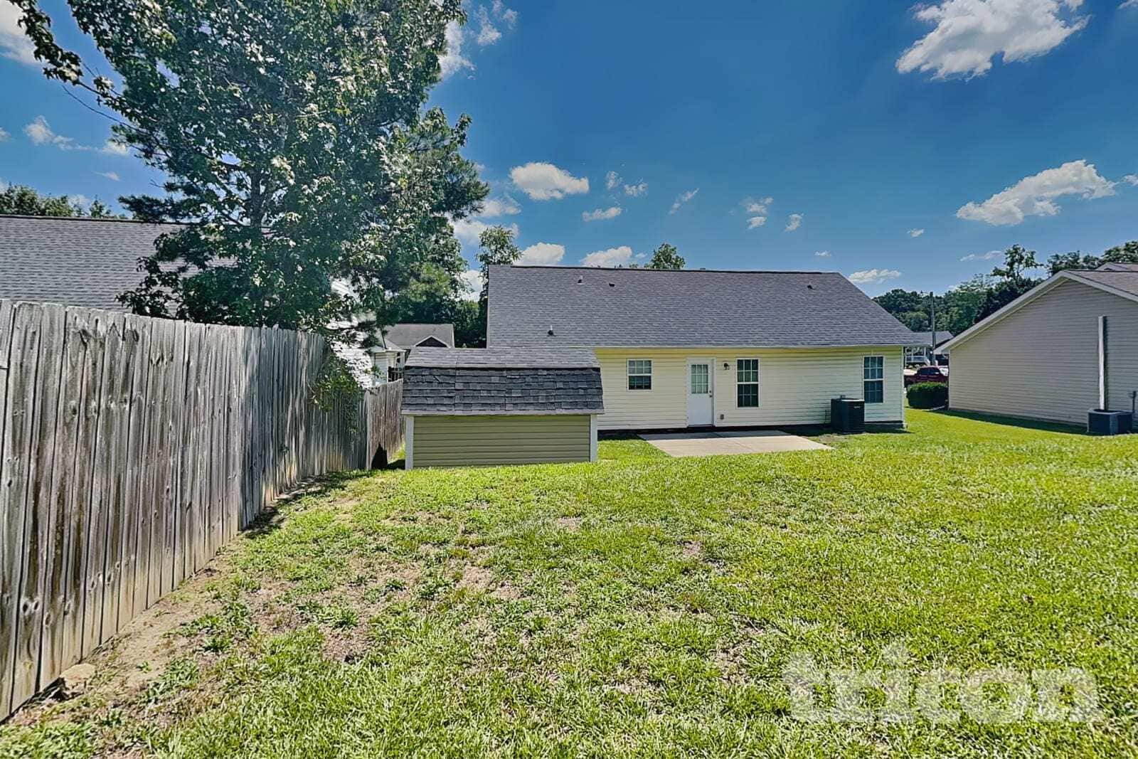 Building Photo - 5229 Harmon Pl