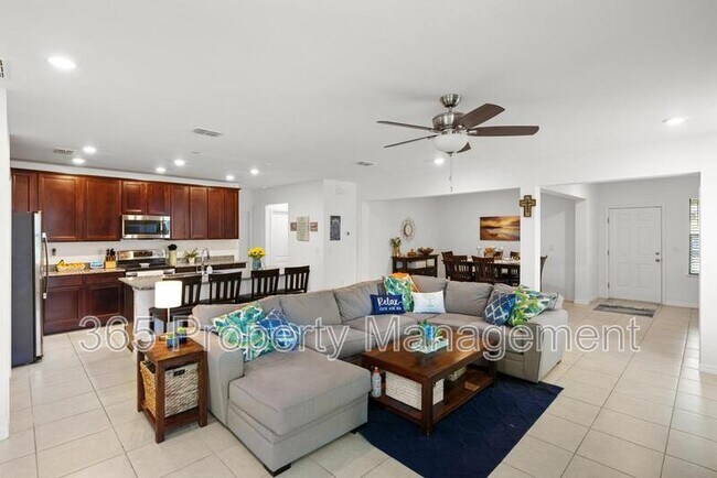 Building Photo - 15257 Mille Fiore Blvd