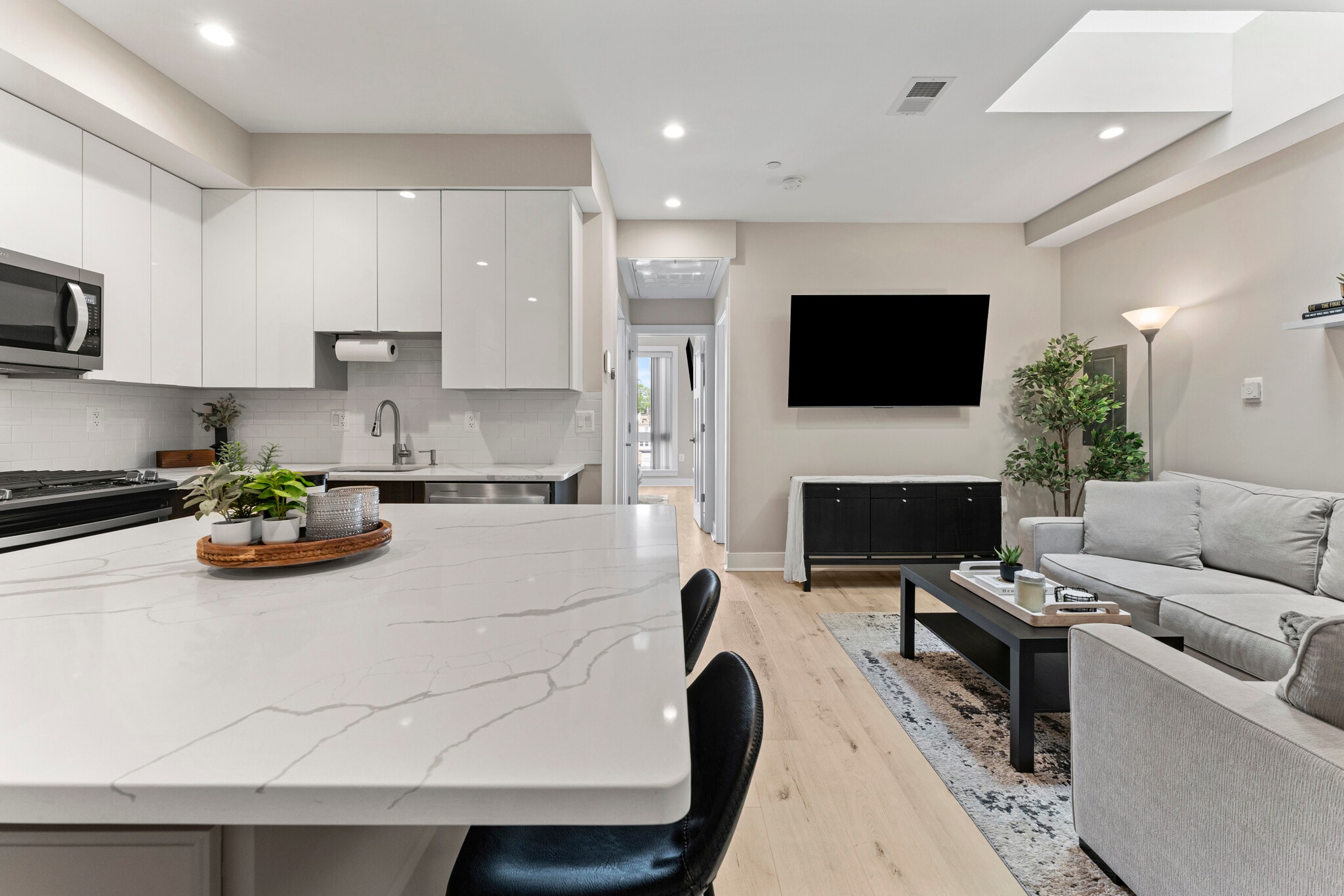 Building Photo - 818 Kennedy St NW