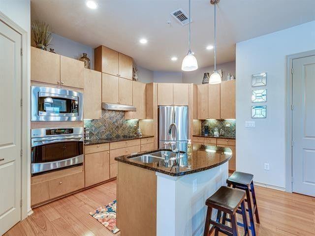 Building Photo - 1207 Beaconsfield Lane