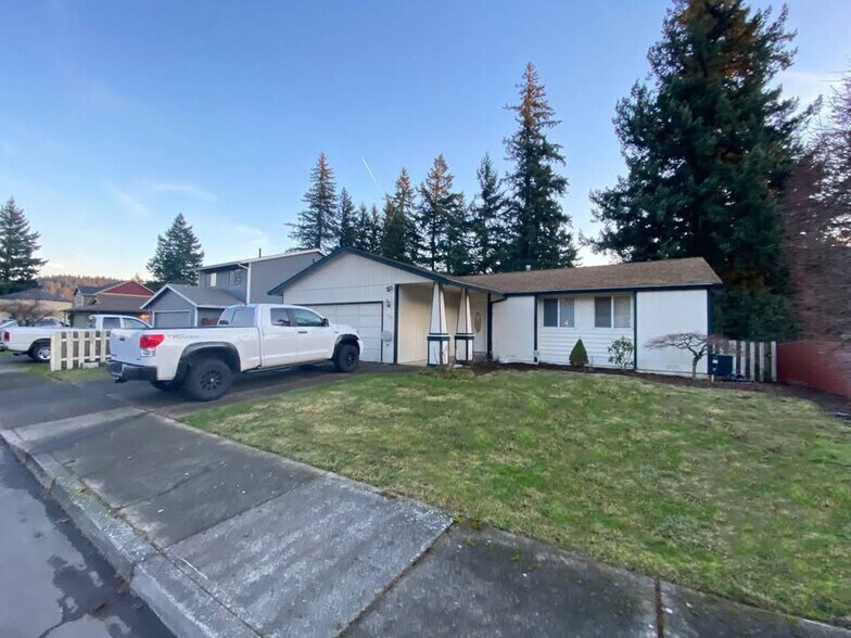 Primary Photo - 12608 SE Cora St