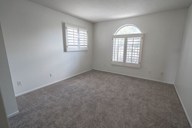 Building Photo - 18618 El Dorado Ct