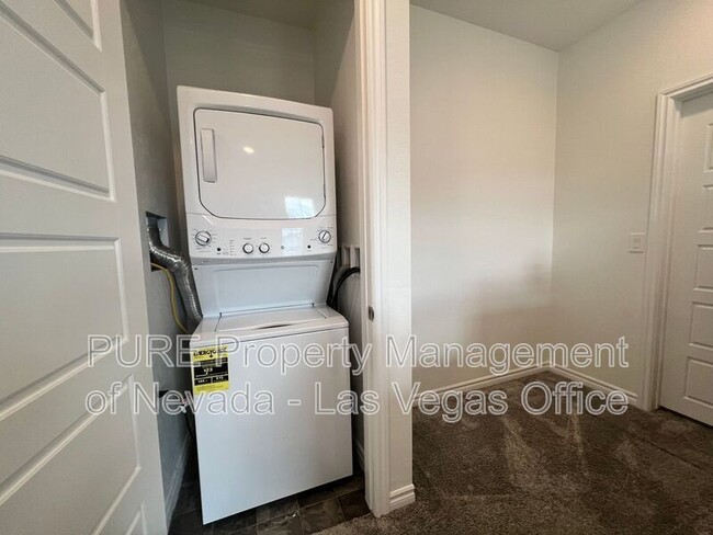 Building Photo - 7366 N Decatur Blvd