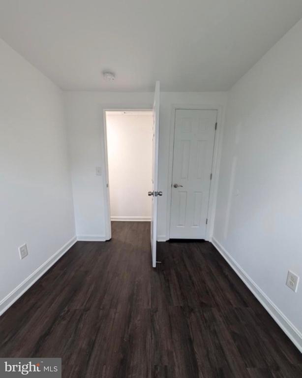 Building Photo - 1358 Raleigh Dr