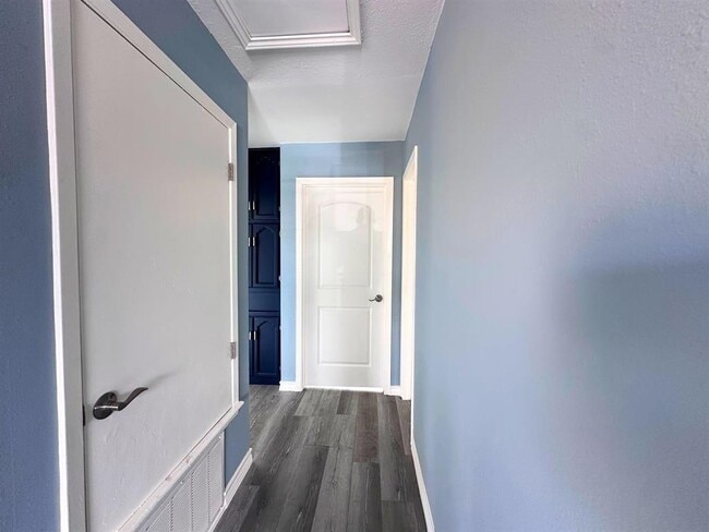 Building Photo - 4902 Marcella Ave