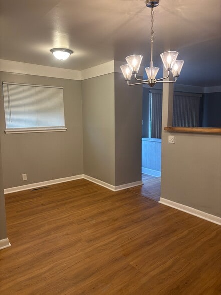 Building Photo - 1034 McKeighan Ave