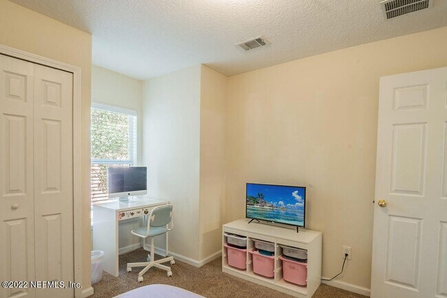 Building Photo - 13808 Herons Landing Way