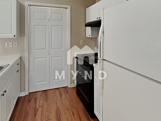 Building Photo - 213 Toby Springs Ln