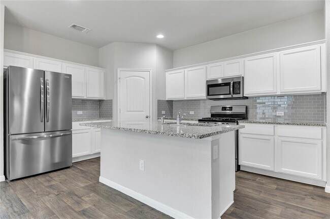 Building Photo - 3311 Brywood Dr
