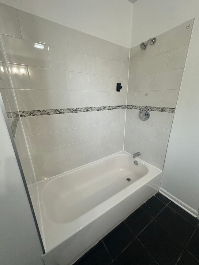 Building Photo - 3251 W Berteau Ave