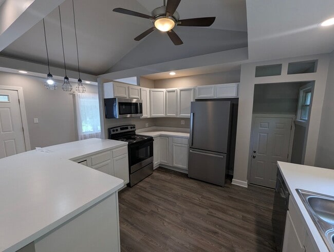Building Photo - 3503 Huon Dr