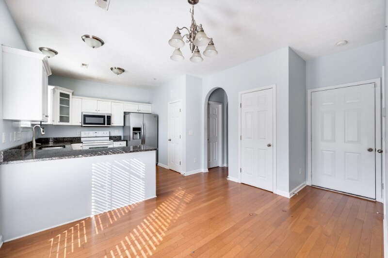 Building Photo - 756 Spence Enclave Ln