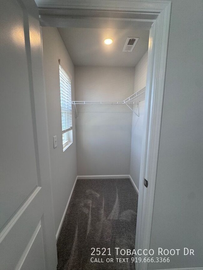 Building Photo - 2521 Tobacco Root Dr