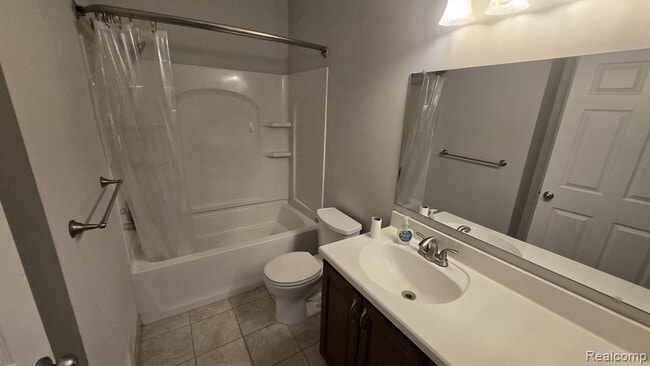 Building Photo - 41786 Primrose Dr