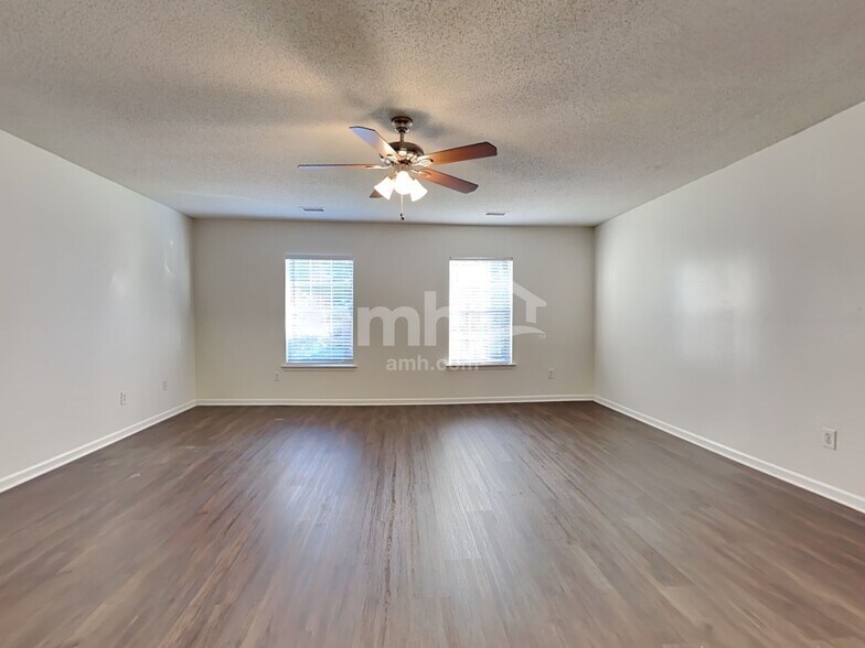 Building Photo - 223 Eagle Ridge Rd