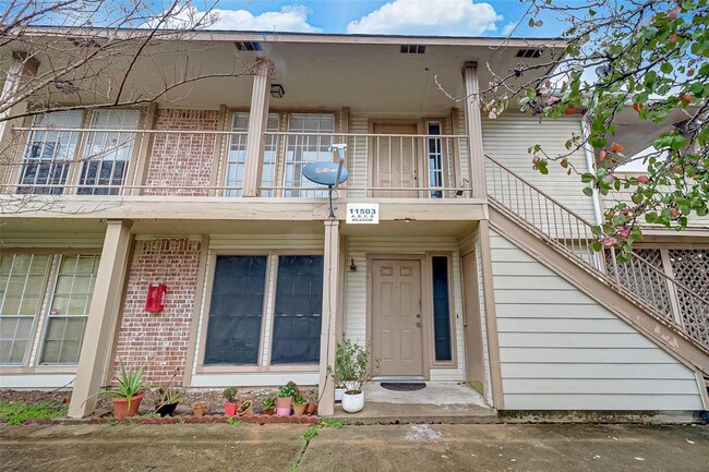 Building Photo - 11503 Meadow Ln