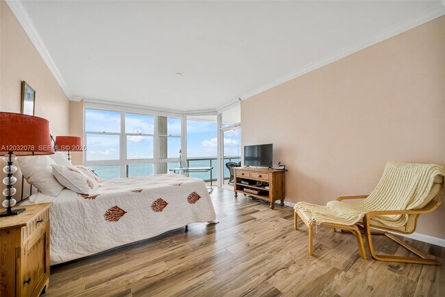 Building Photo - 6051 N Ocean Dr