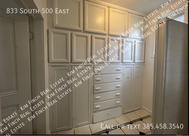 Building Photo - 833 S 500 E