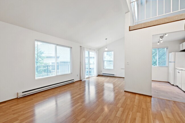 Building Photo - 19851 25th Ave NE