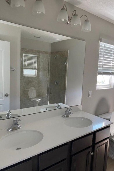Building Photo - 295 Green Turtle Ln