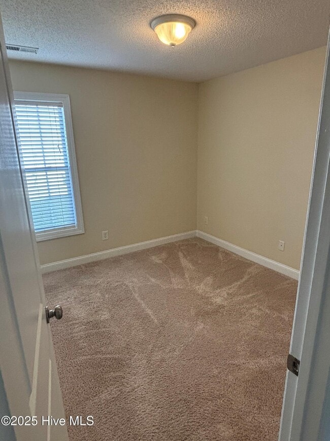 Building Photo - 2321 Sadler Dr