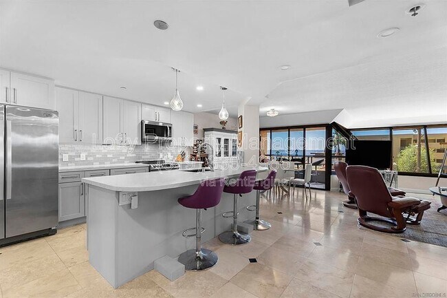 Building Photo - 230 W Laurel St