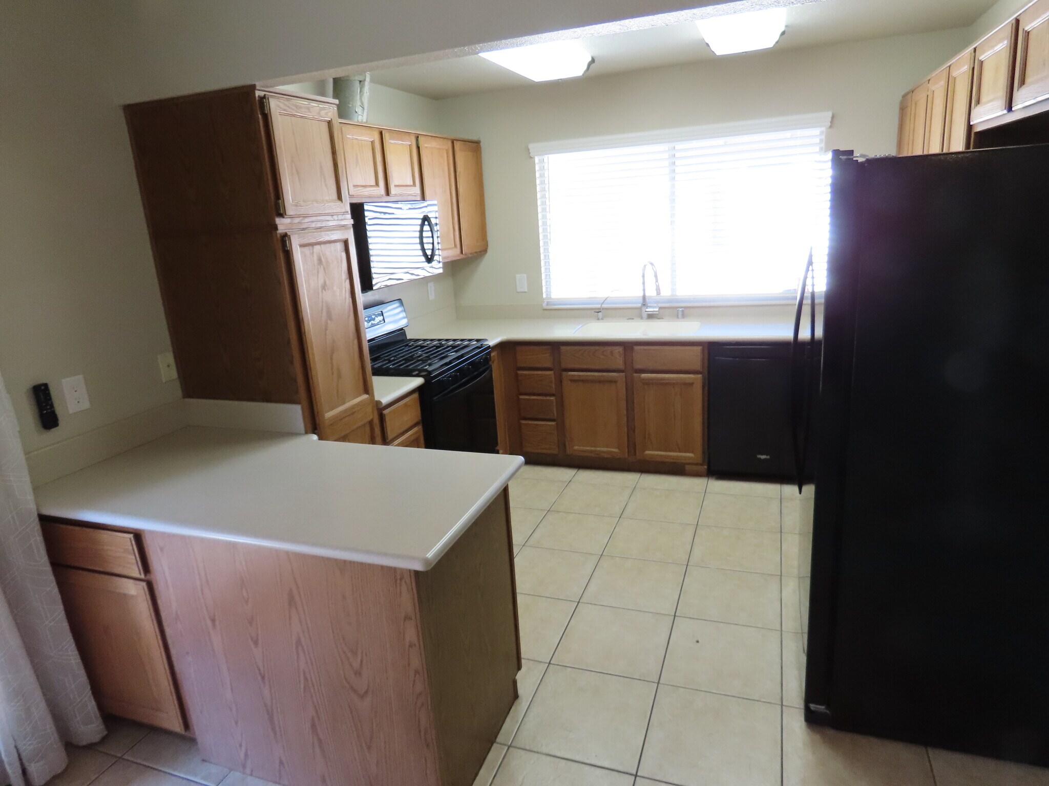 Building Photo - 4621 Country Gables Ct