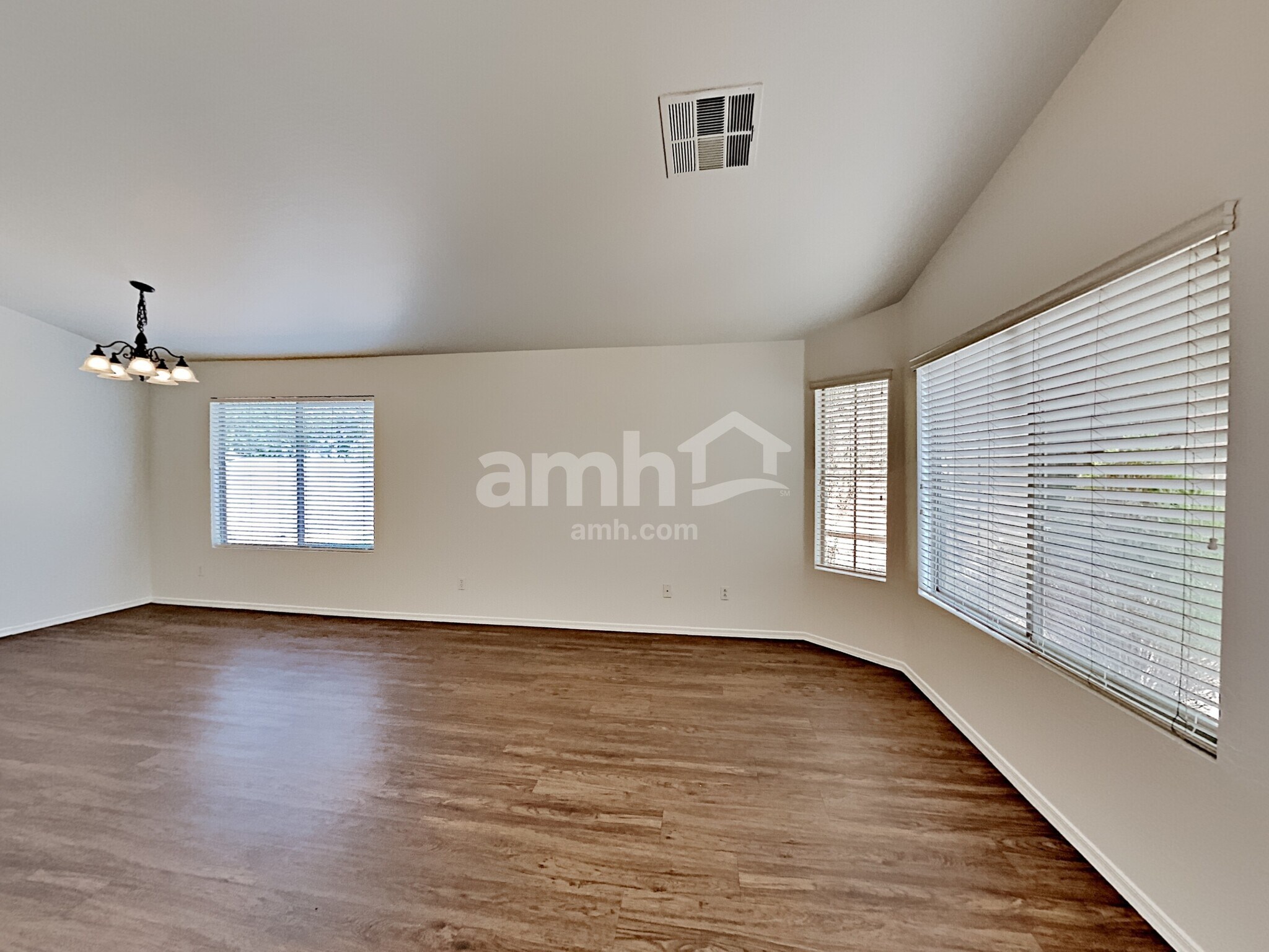 Building Photo - 9910 W Atlantis Way