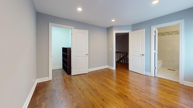 Building Photo - 333 Redwing Dr