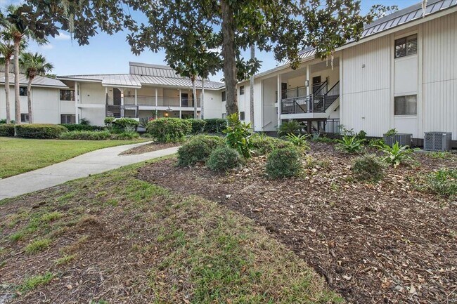 Building Photo - 29254 Bay Hollow Dr