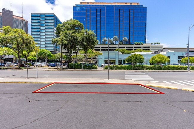 Building Photo - Coty Tower 703