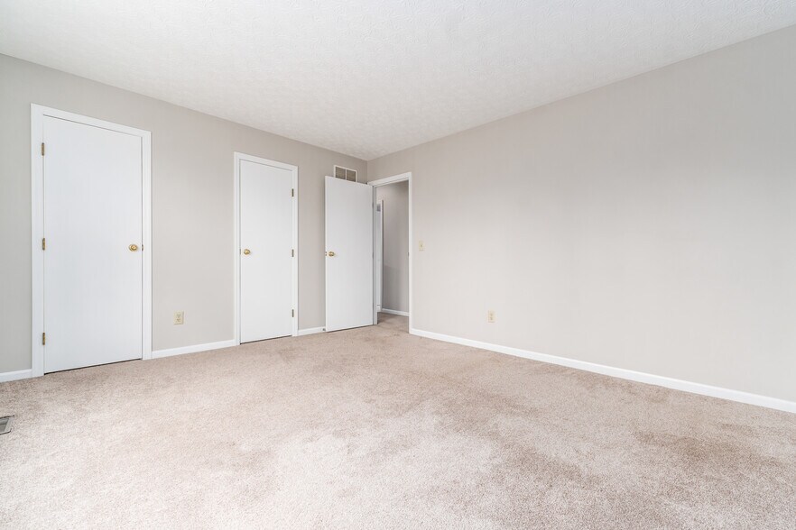 Building Photo - 260 Timber Ridge Dr