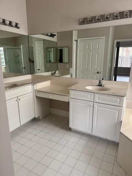 Building Photo - 9452 Verona Lakes Blvd