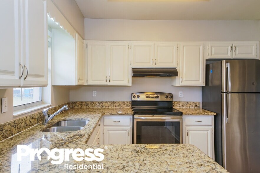 Building Photo - 2141 Kendall Ct