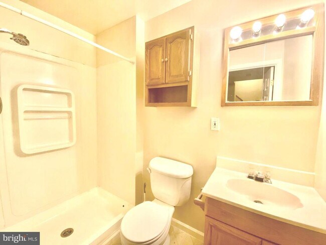 Building Photo - 13765 Palmetto Cir